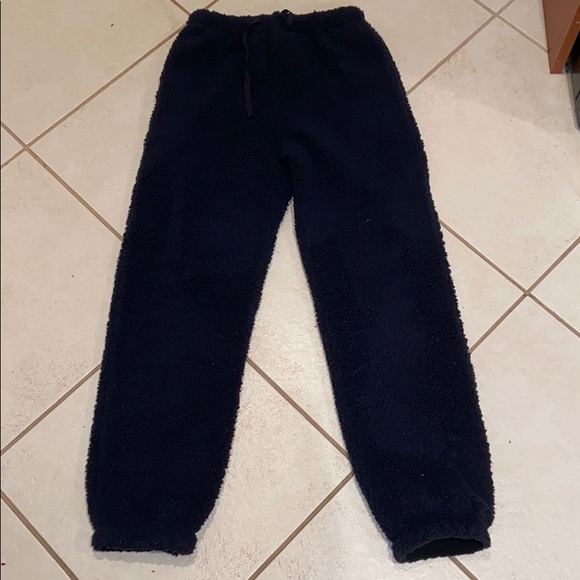RARE Sherpa Brandy Melville Teddy Sweatpants - Picture 3 of 6